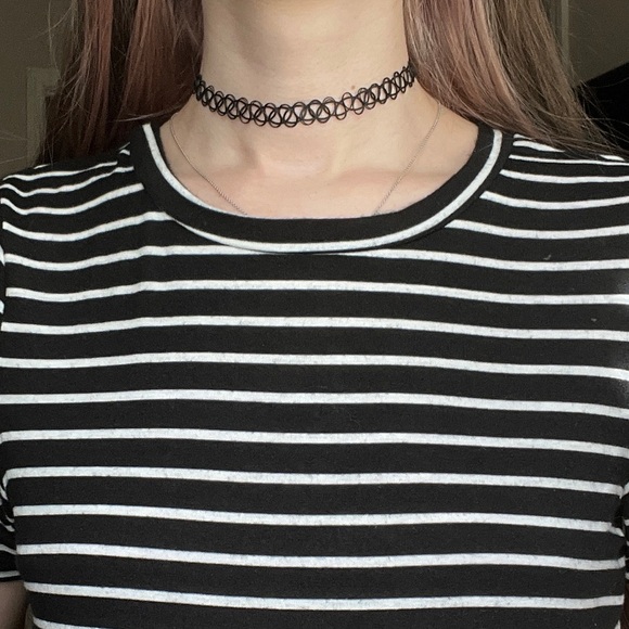 🎹 Soft Striped Tee - Picture 5 of 6